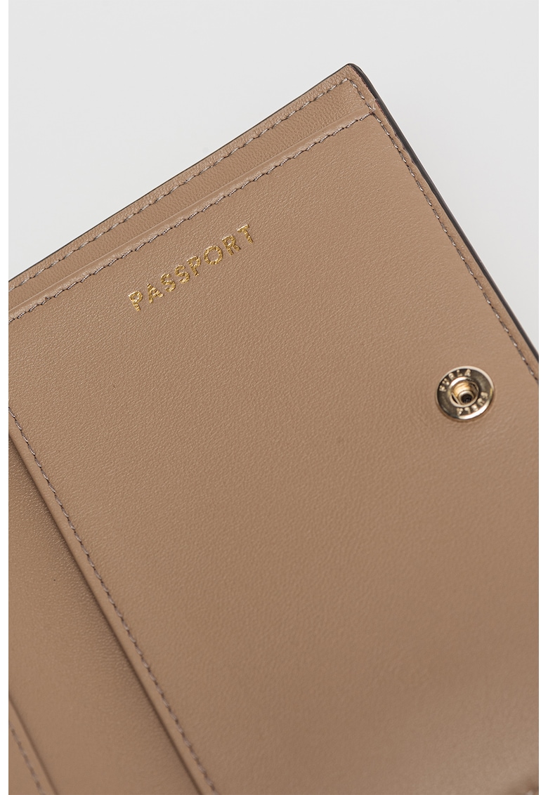 Husa din piele cu model colorblock pentru pasaport camelia