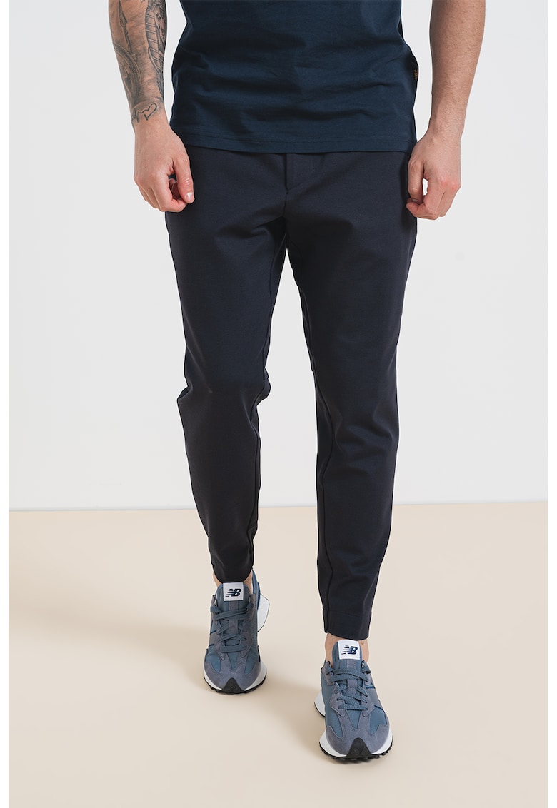 Pantaloni jogger cargo cu buzunare laterale