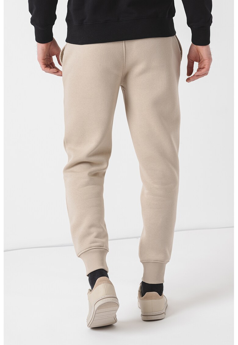 Pantaloni de trening cu 3 buzunare