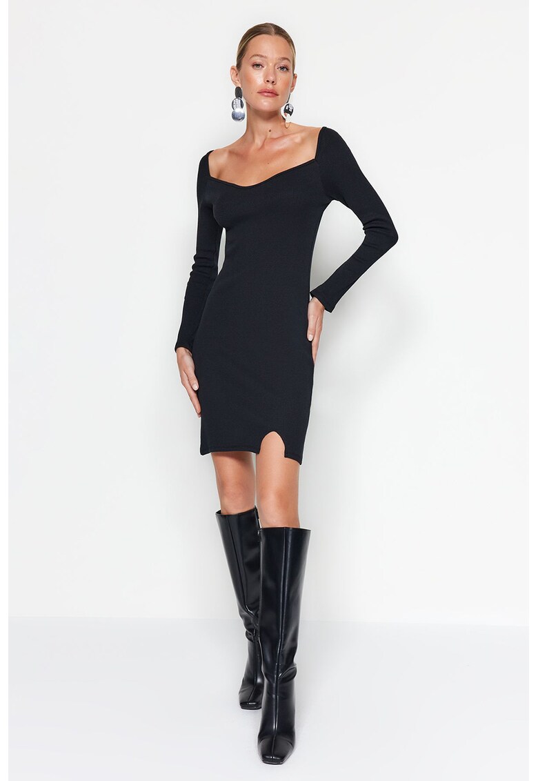 Rochie mini cu slit lateral