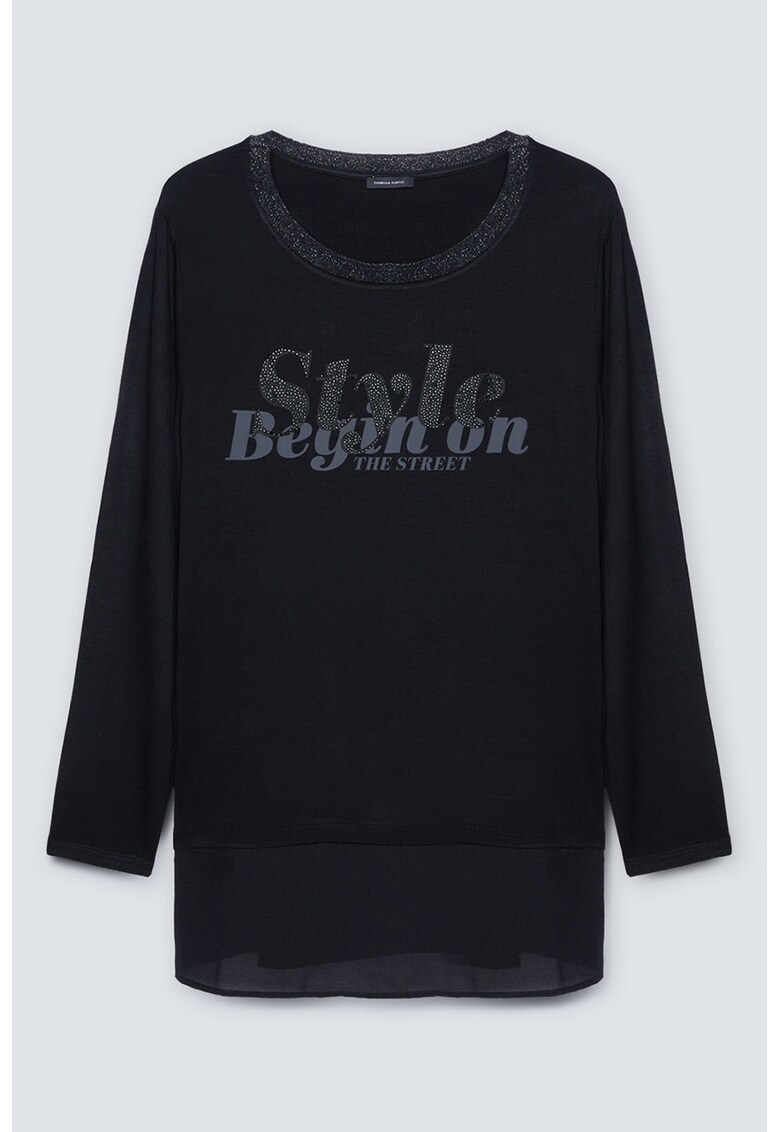 Bluza cu imprimeu text si terminatie din material transparent