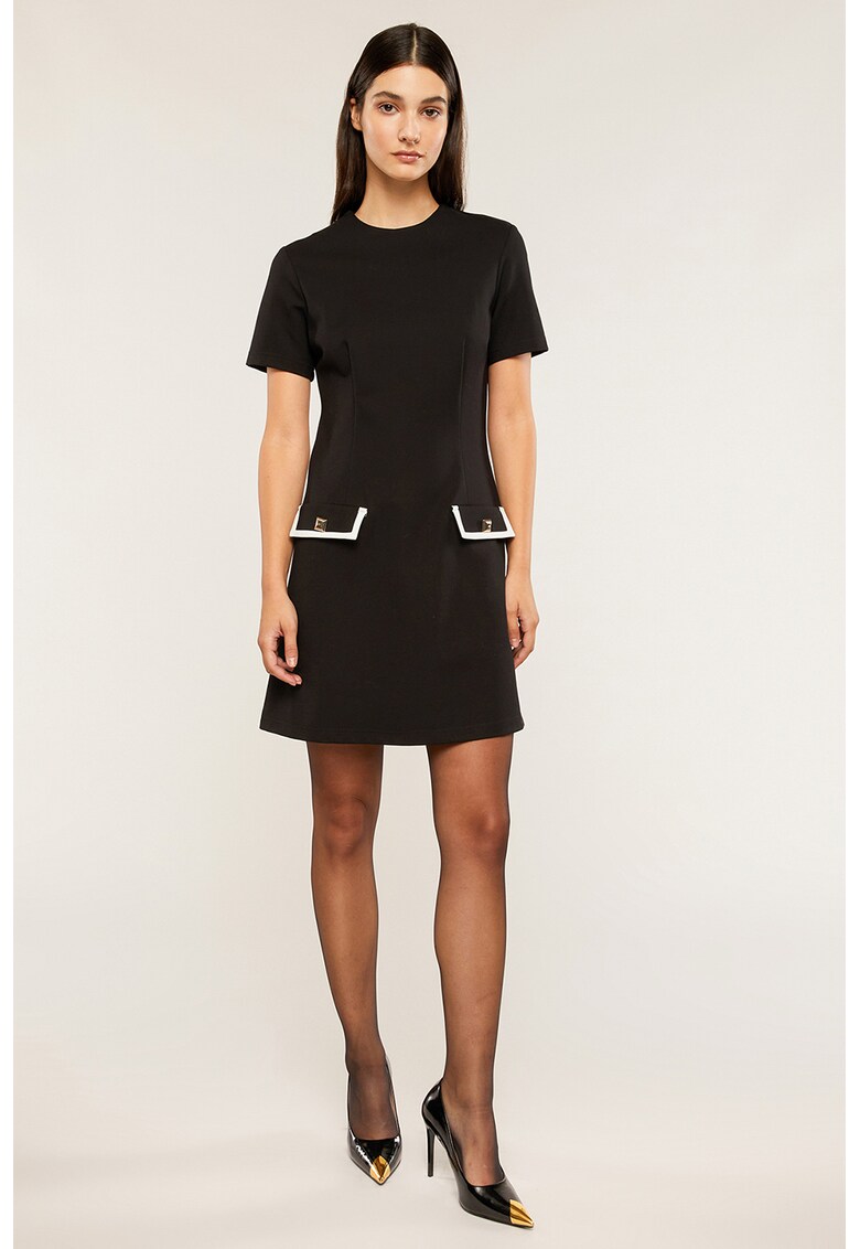 Rochie mini cu buzunare decorative