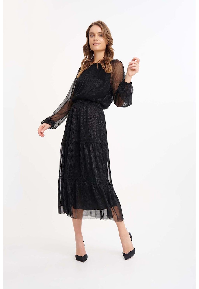 Rochie evazata cu strat exterior semitransparent