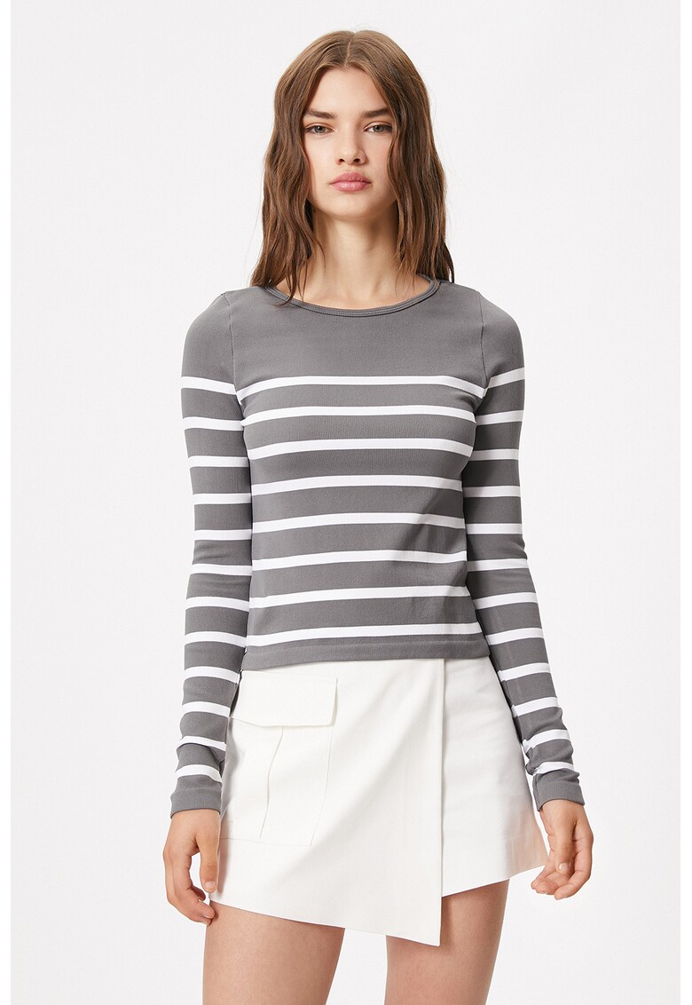 Bluza striata cu model in dungi