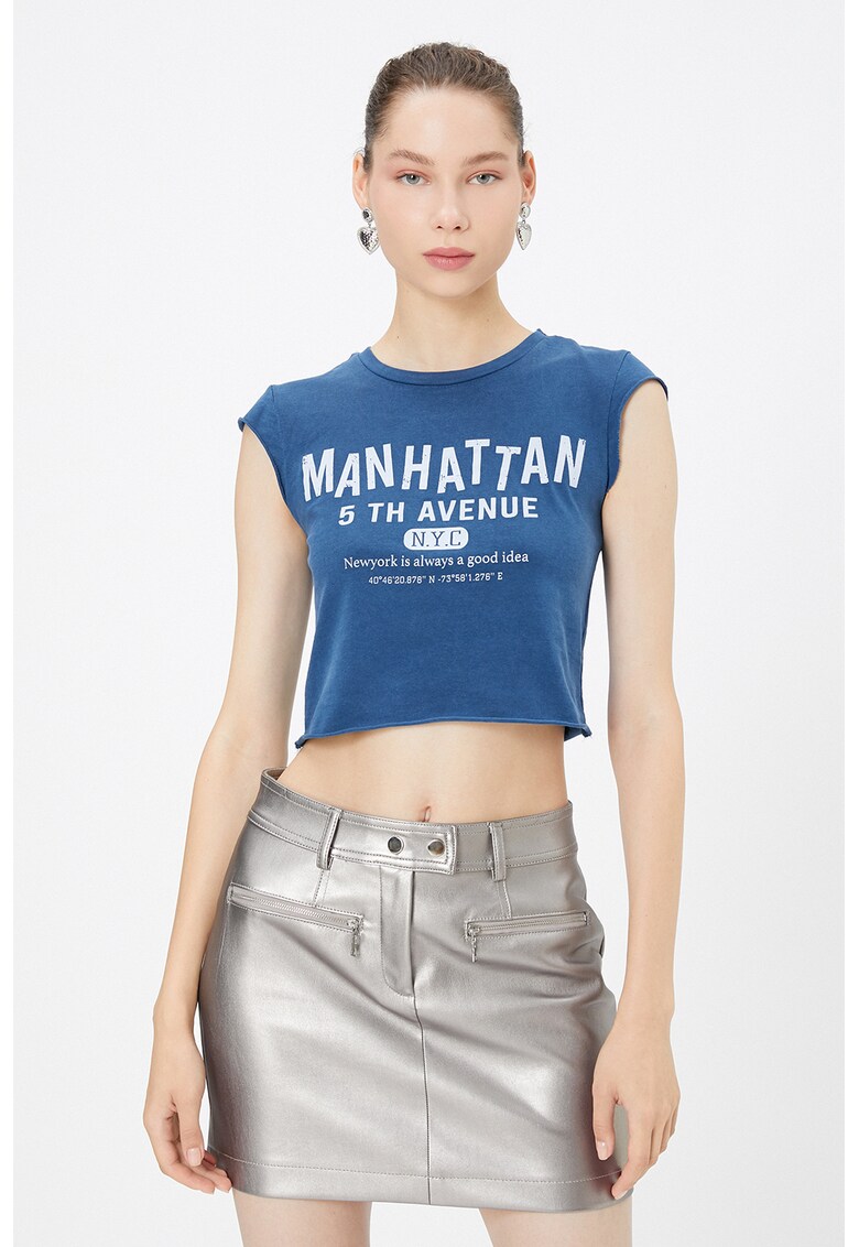 Tricou crop cu imprimeu