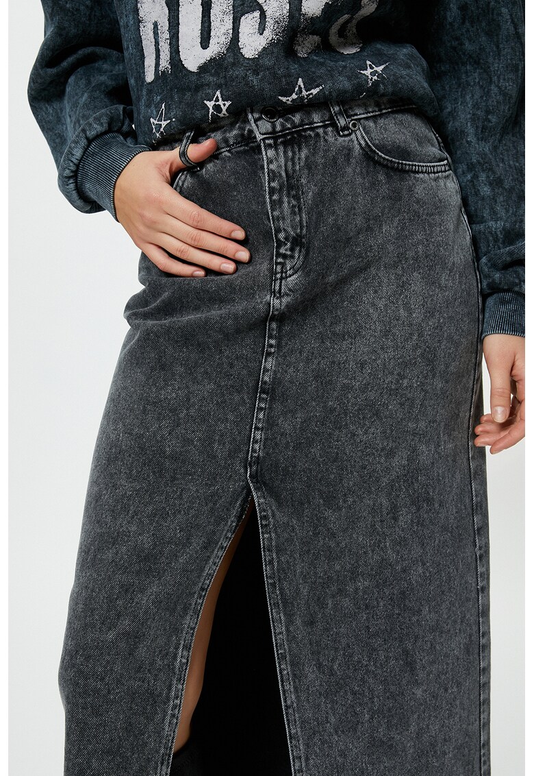 Fusta din denim cu slit frontal