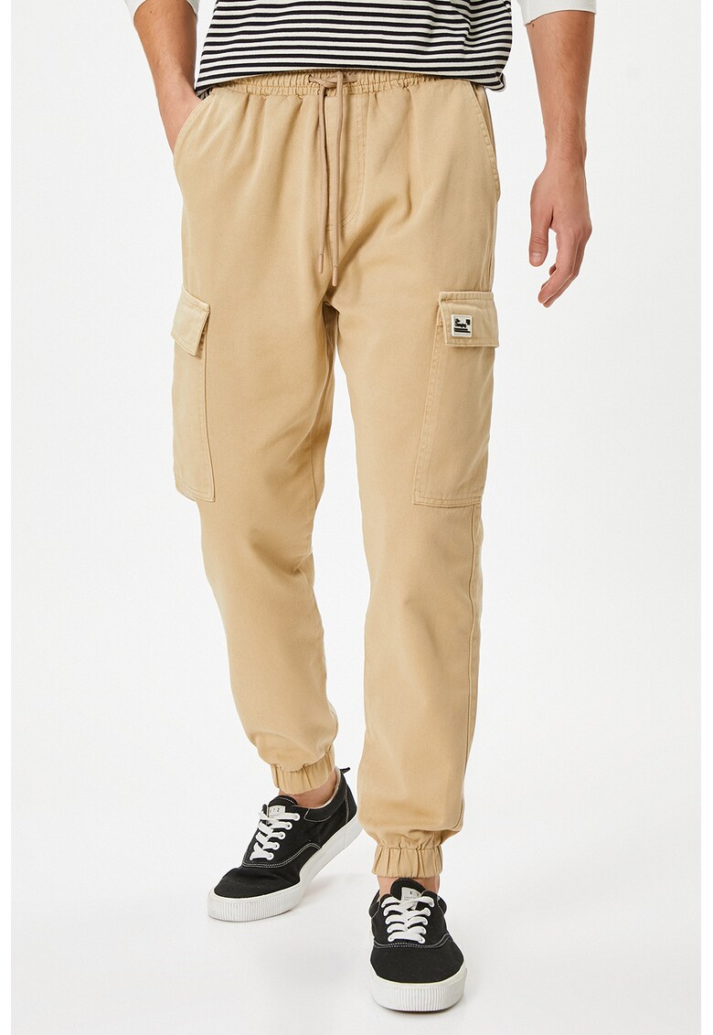 Pantaloni cargo cu snur