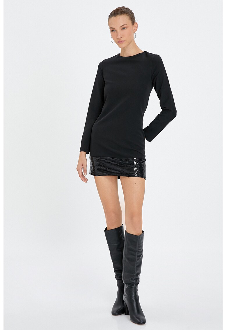 Rochie mini cu terminatie cu paiete