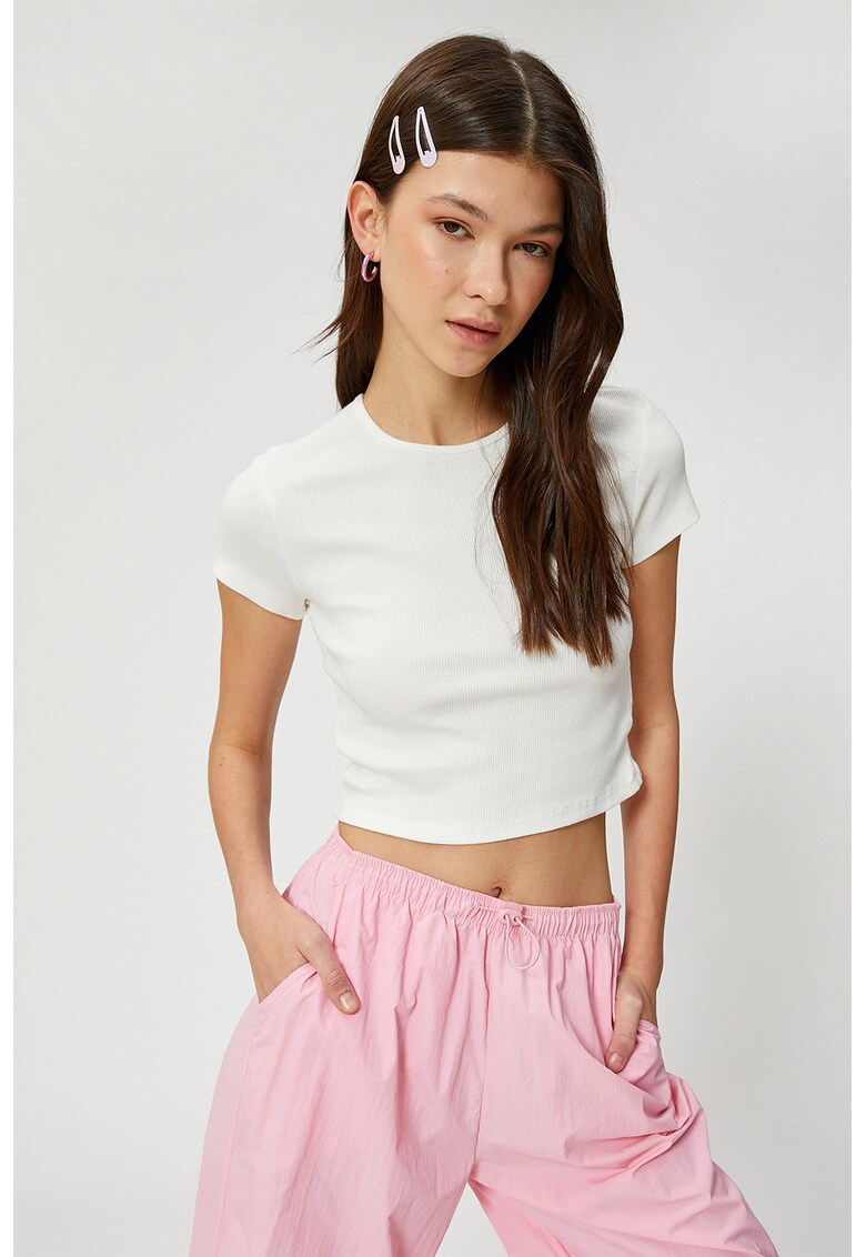 Tricou crop cu striatii