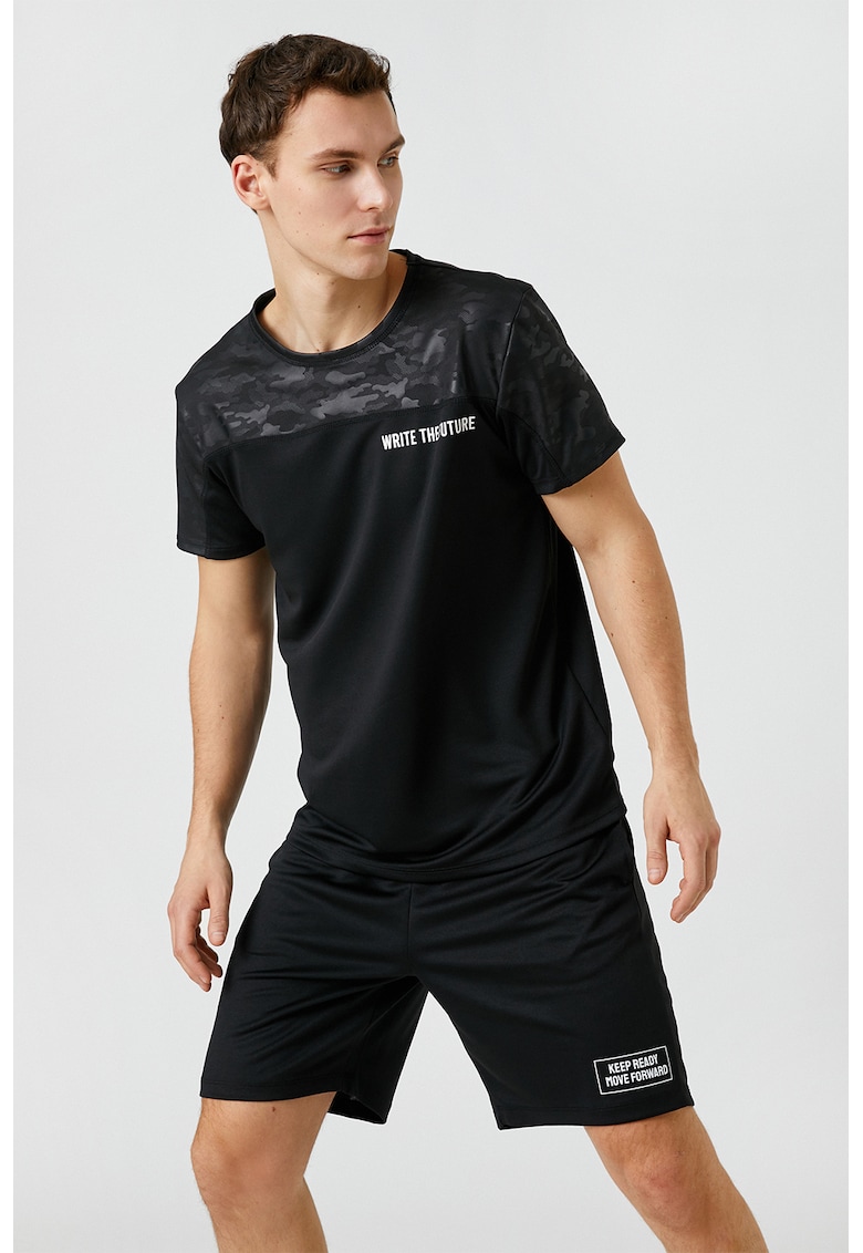Tricou cu segment cu model camuflaj