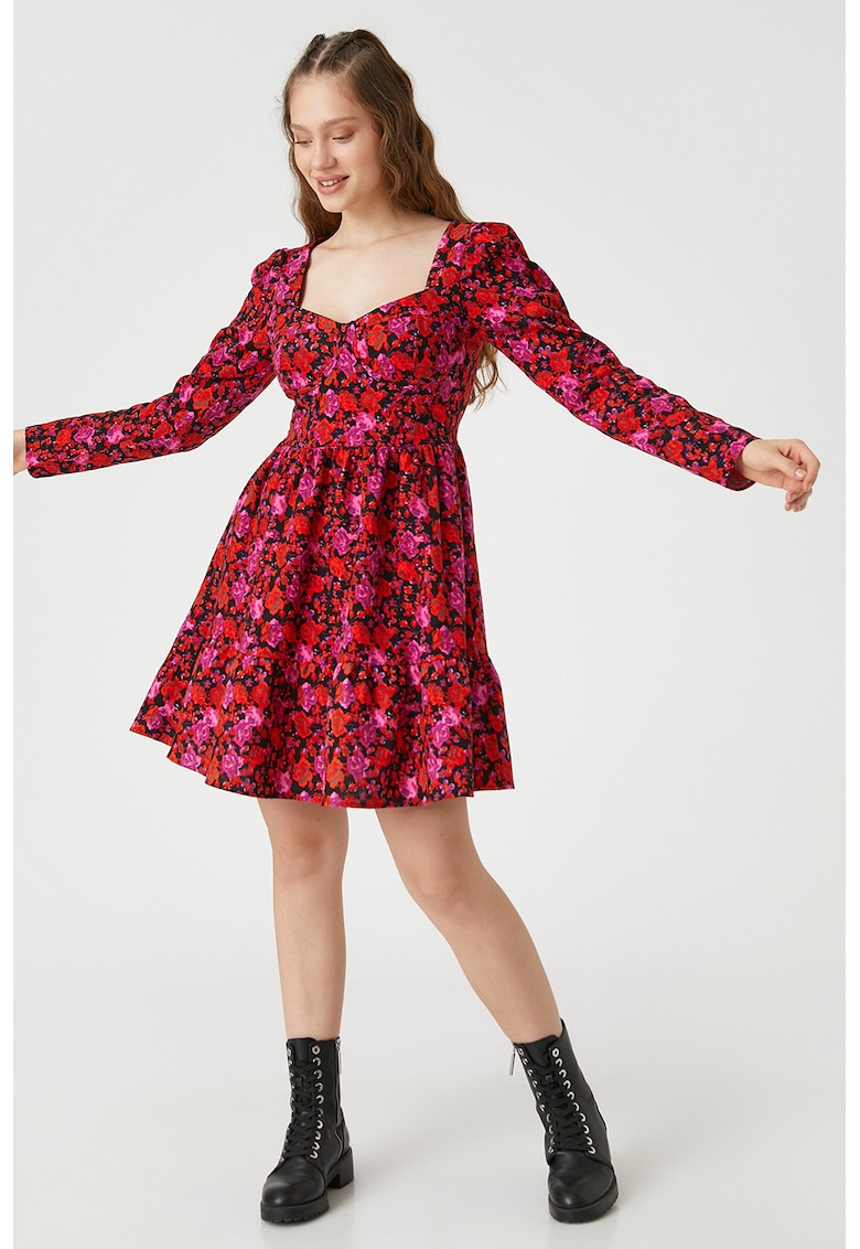 Rochie cu model floral si decolteu sweetheart