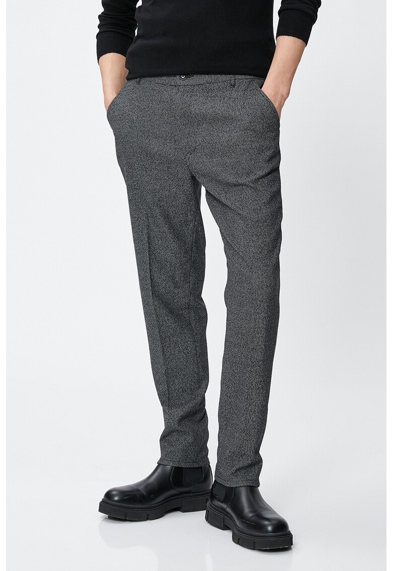 Pantaloni slim fit cu buzunare laterale