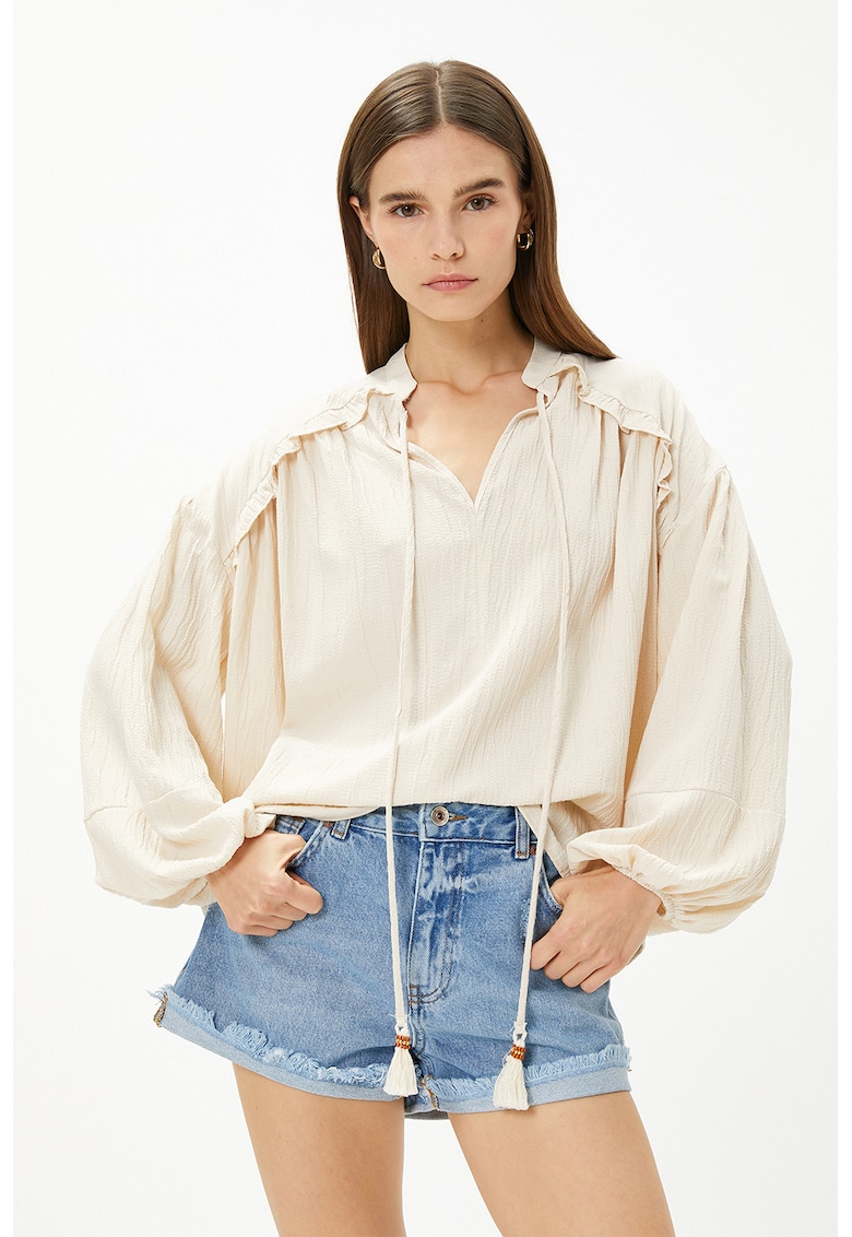 Bluza lejera cu decolteu in V