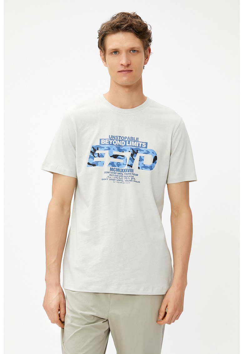 Tricou cu decolteu la baza gatului si imprimeu text