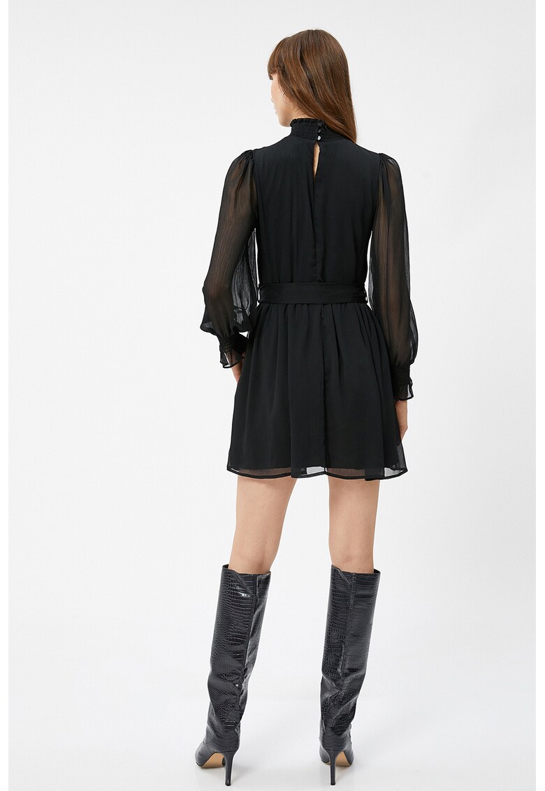 Rochie mini cu guler scurt