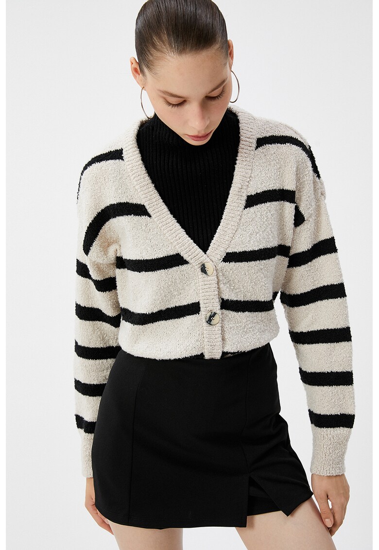 Cardigan cu decolteu in v si model cu dungi