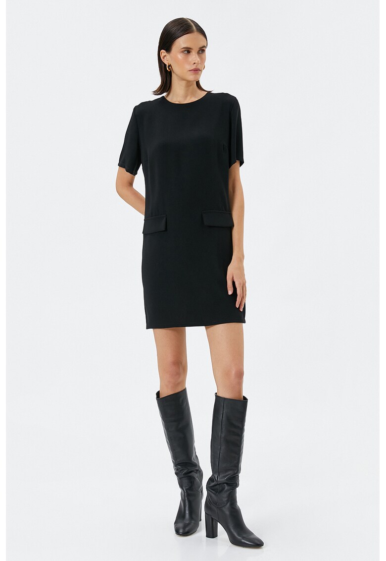 Rochie mini cu maneci scurte