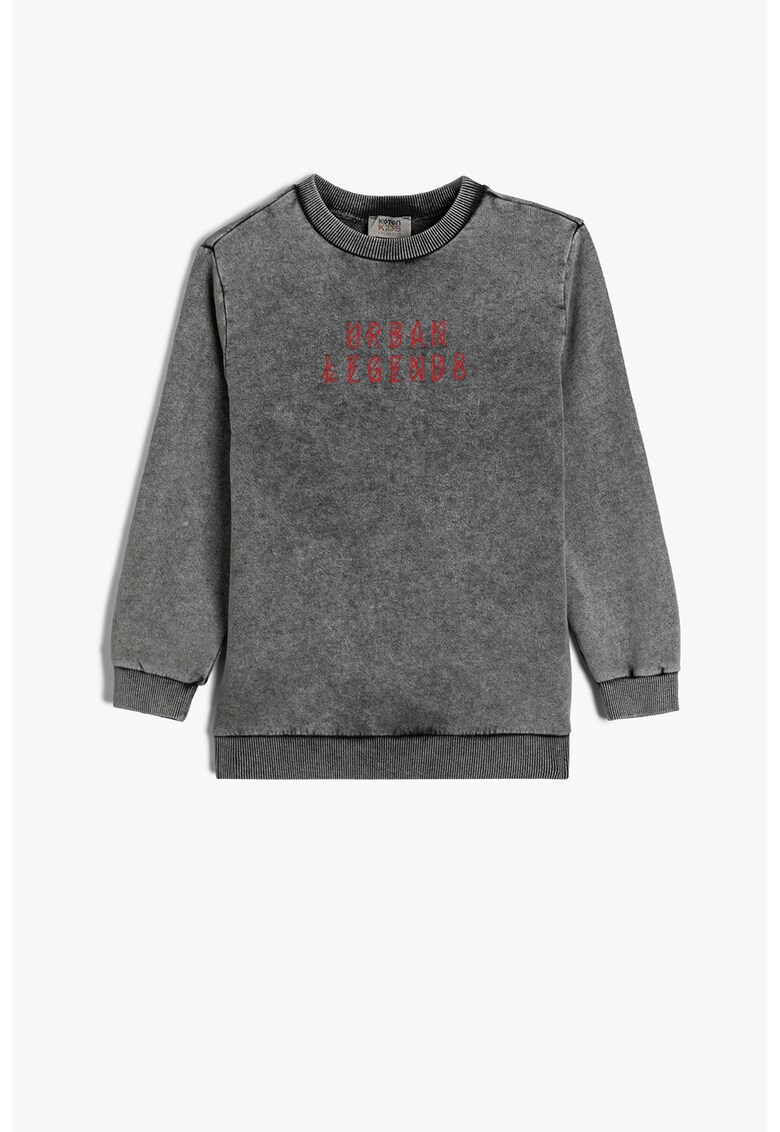 Bluza de trening cu decolteu la baza gatului si aspect deteriorat