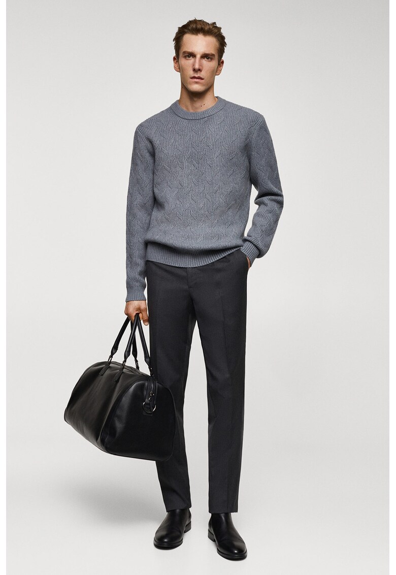 Пуловер Carbonel с овално деколте