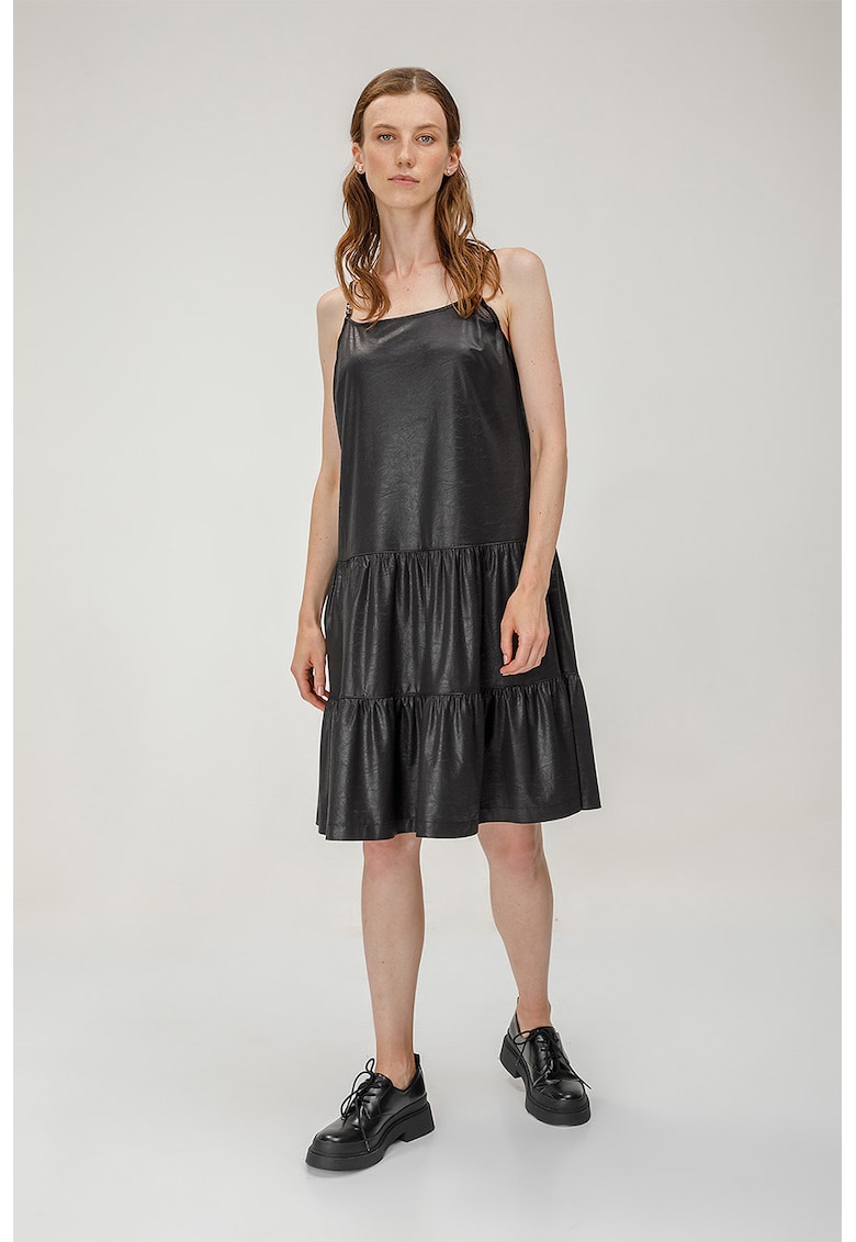 Rochie evazata cu decolteu patrat