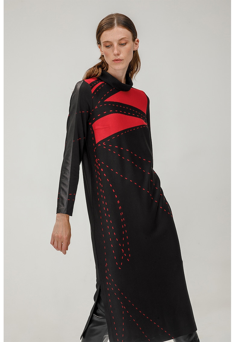 Rochie dreapta cu slituri laterale