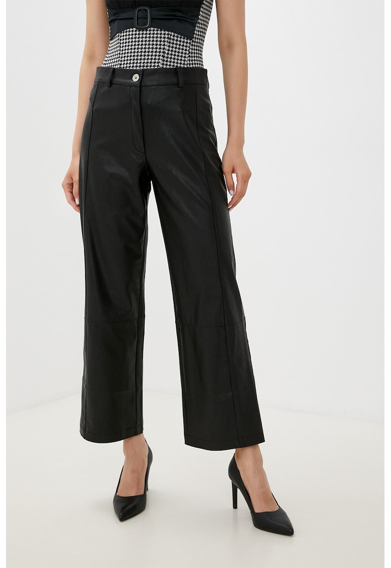 Pantaloni de piele ecologica cu croiala ampla