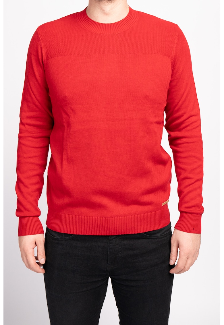 Рипсен пуловер с овално деколте
