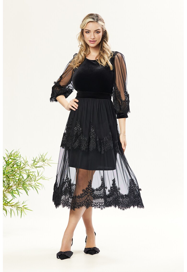 Rochie cu broderie