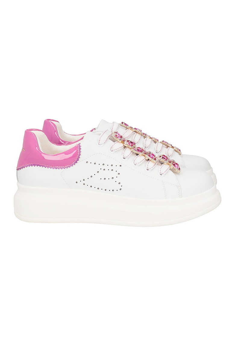 Pantofi sport cu accesoriu in forma de fluture