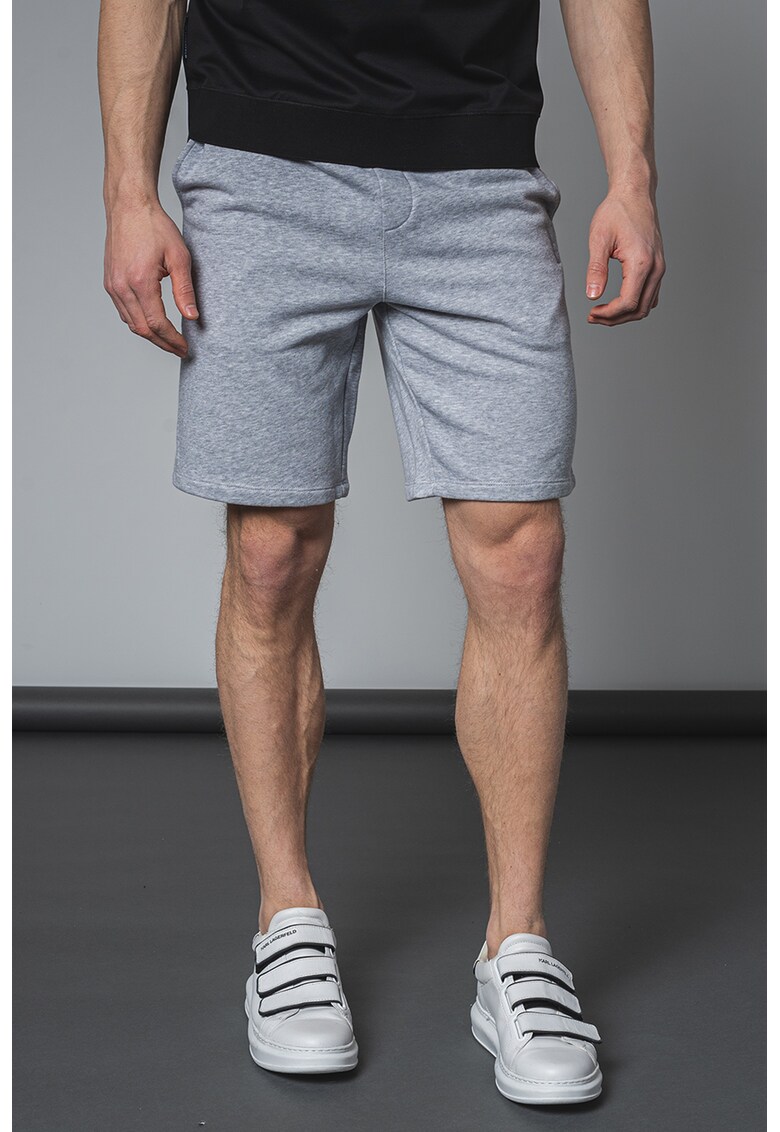 Pantaloni scurti cu logo brodat