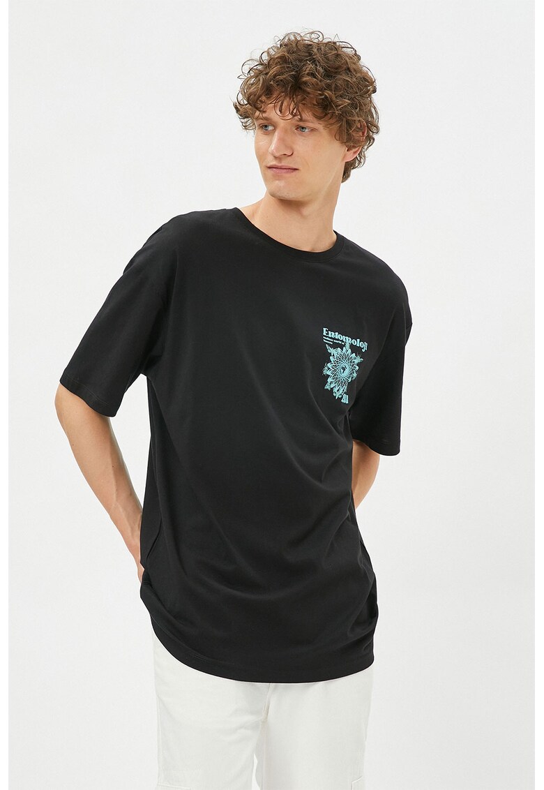 Tricou supradimensionat cu imprimeu grafic