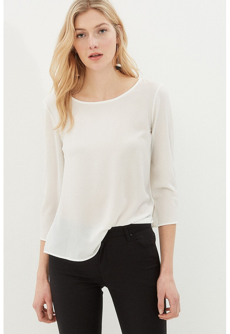 Bluza cu decupaj pe partea din spate