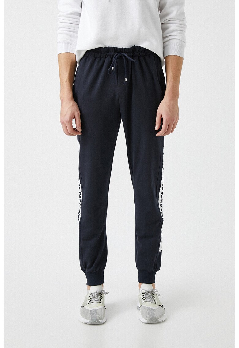 Pantaloni de trening cu banda cu snur in talie