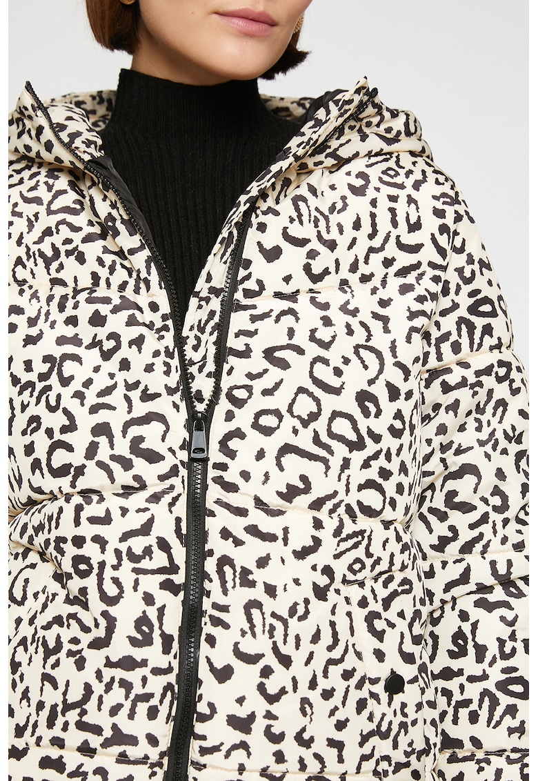 Geaca matlasata cu gluga si animal print