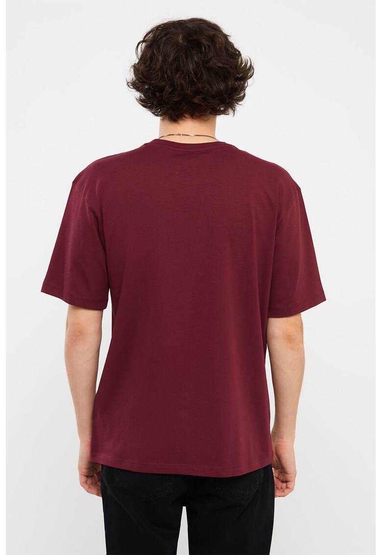 Tricou cu decolteu la baza gatului si maneci cazute