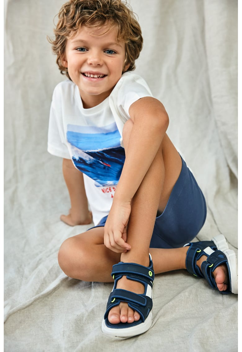 Set de pantaloni scurti si tricouri cu imprimeu - 3 piese