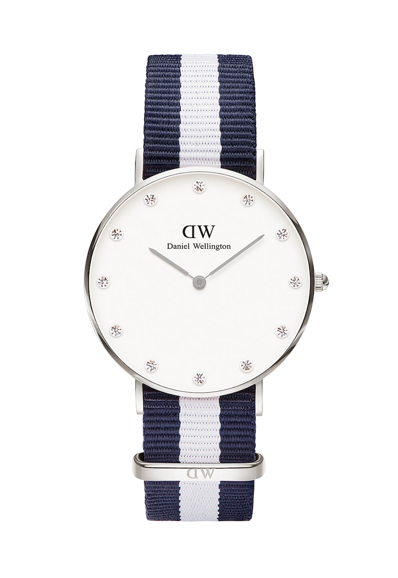 Ceas argintiu cu o curea in dungi