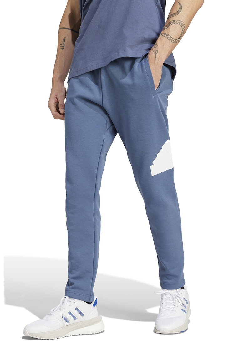 Pantaloni de trening Future Icons Badge of Sport