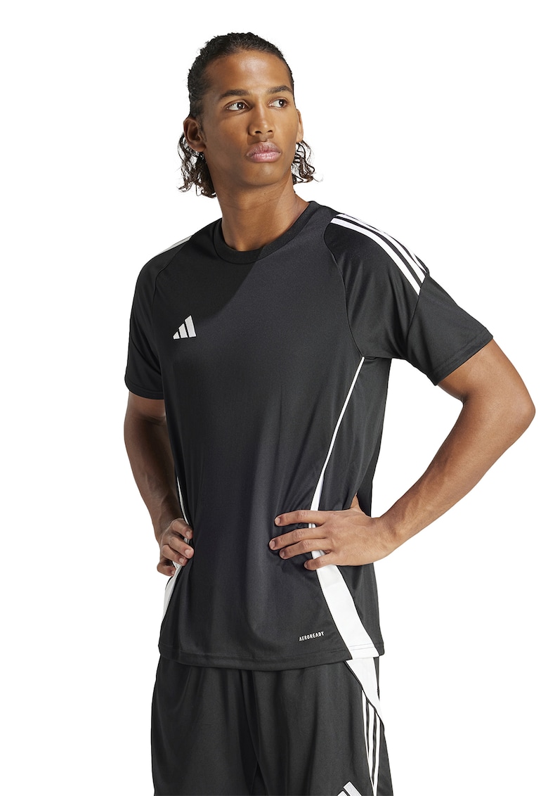 Tricou slim fit pentru fotbal TIRO24