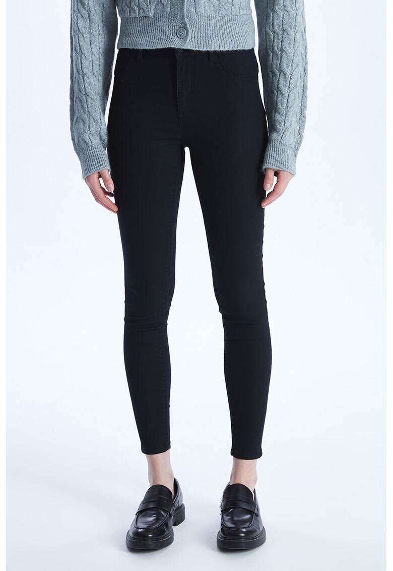 Blugi crop skinny