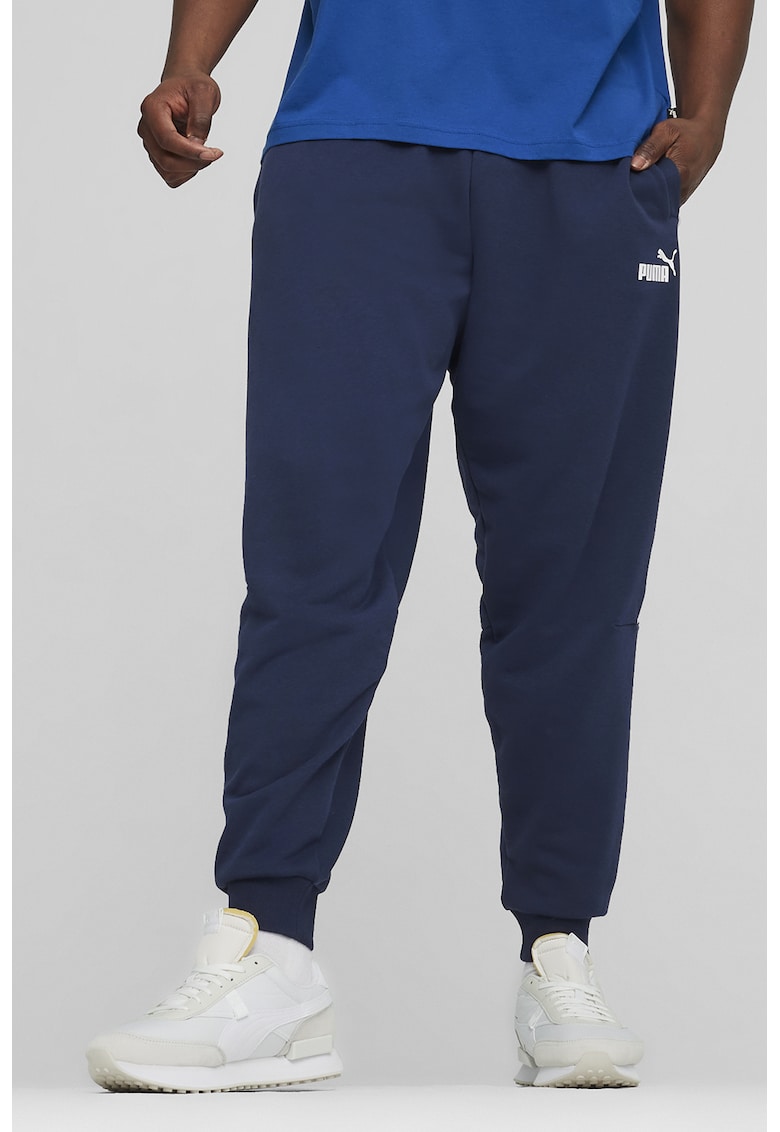 Pantaloni sport conici cu benzi logo Essentials+