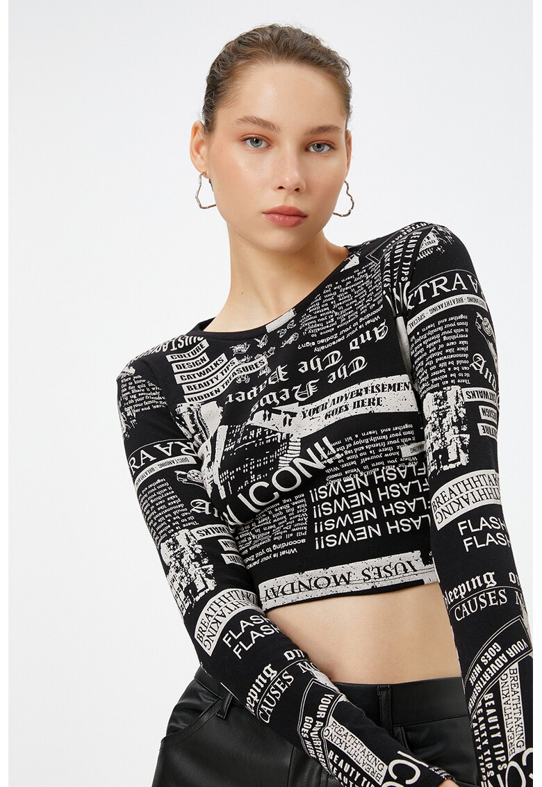 Bluza crop cu model text