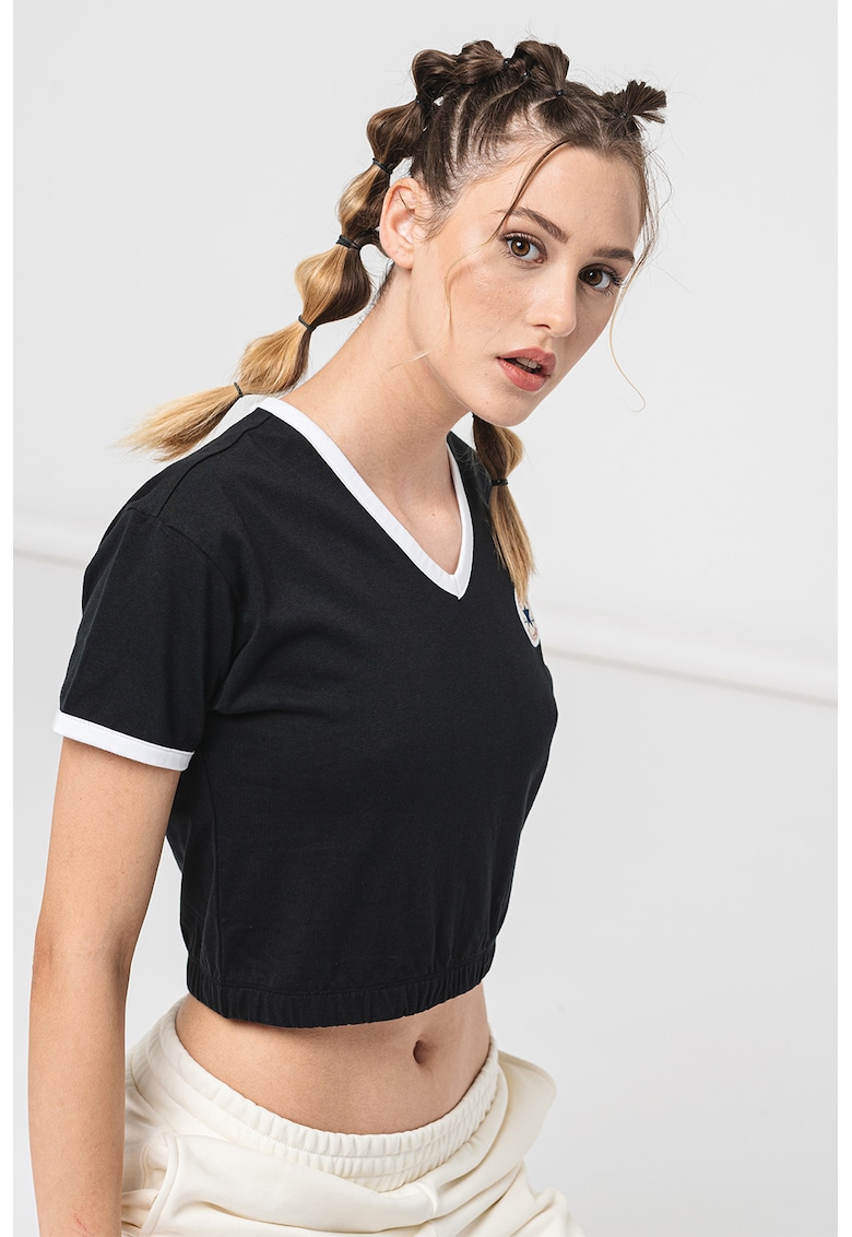 Tricou crop cu decolteu in V