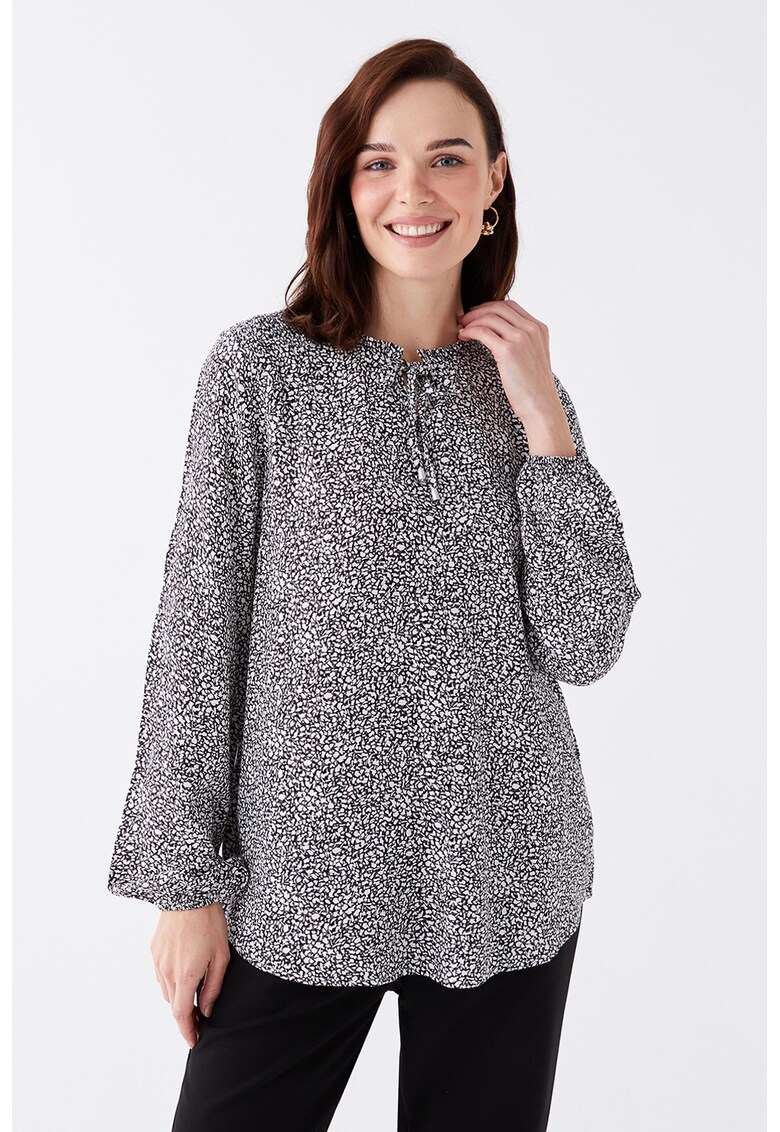Bluza vaporoasa cu imprimeu