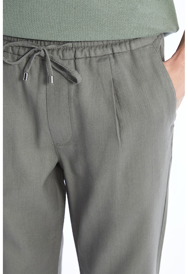Pantaloni cu talie medie si snur de ajustare