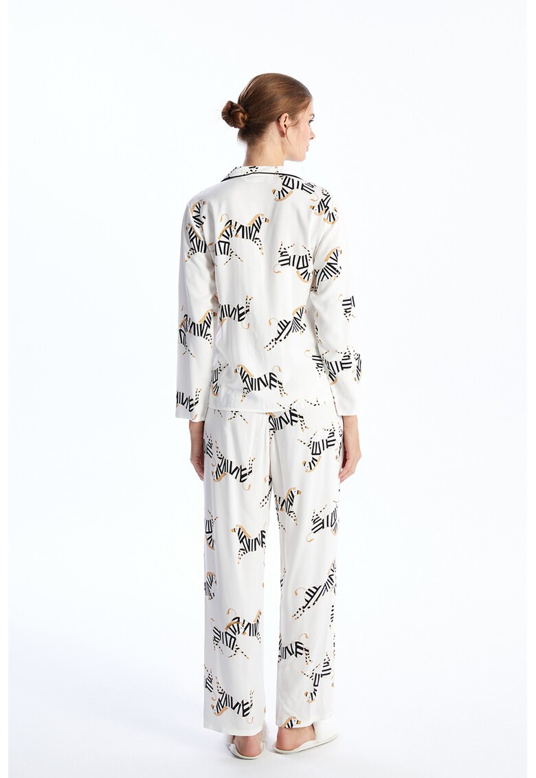 Pijama cu model zebra