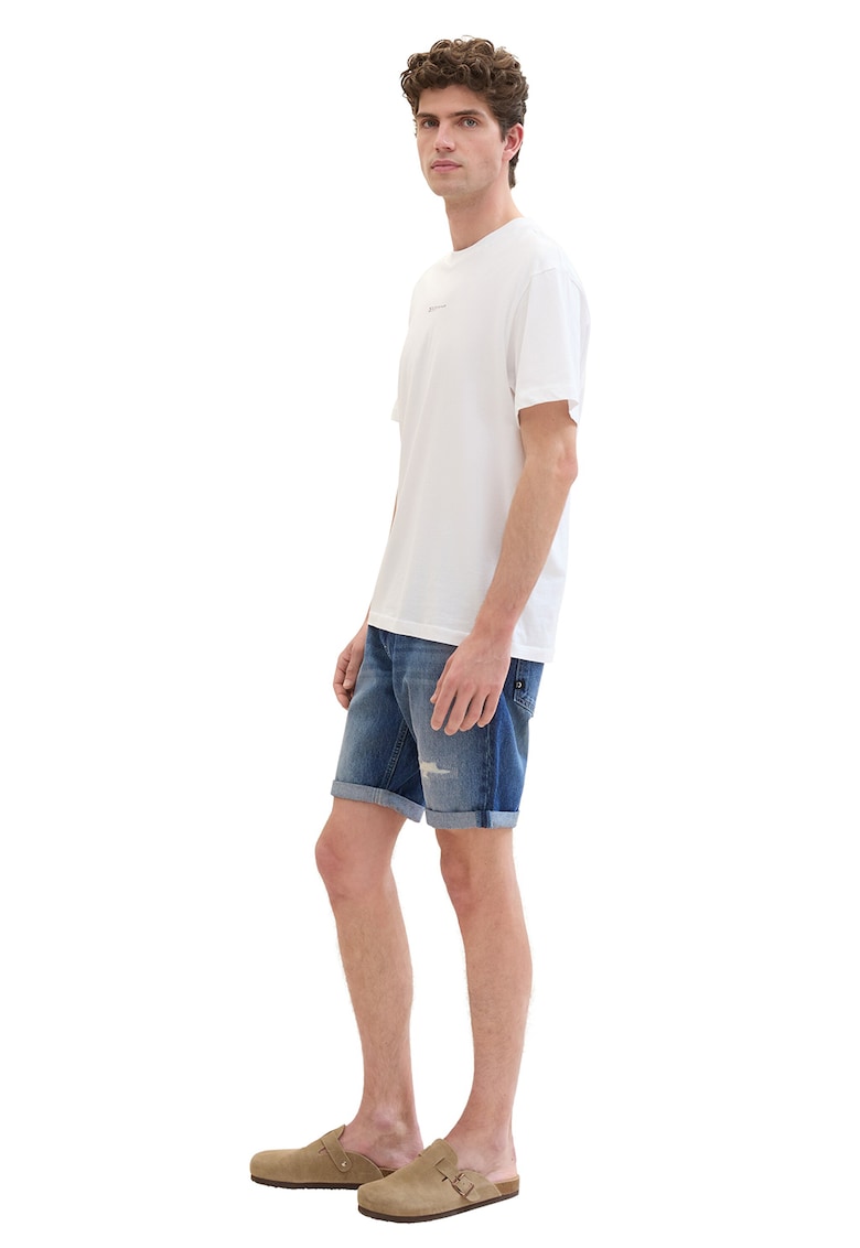 Blugi scurti cu aspect deteriorat