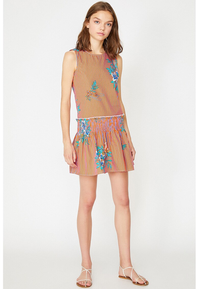 Rochie cu imprimeu floral si croiala A