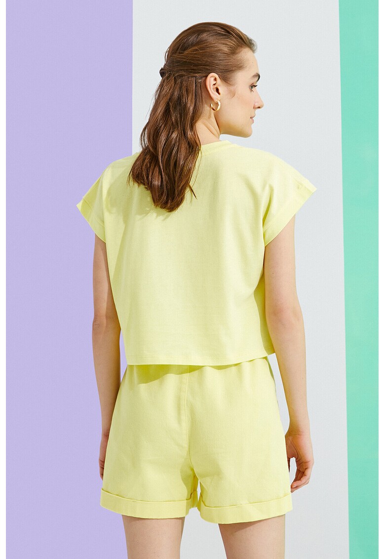 Top crop cu maneci cazute