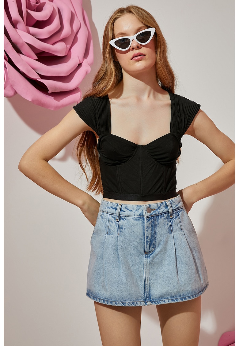 Top crop cu cupe balconette